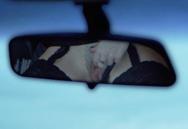 600x413, 17 Kb / зеркало, авто, белье, пизда, чулки