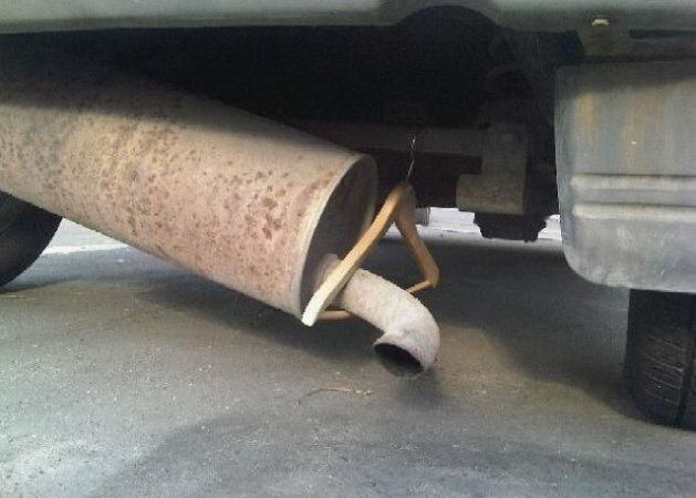 629x450, 83 Kb / глушитель, вешалка, авто