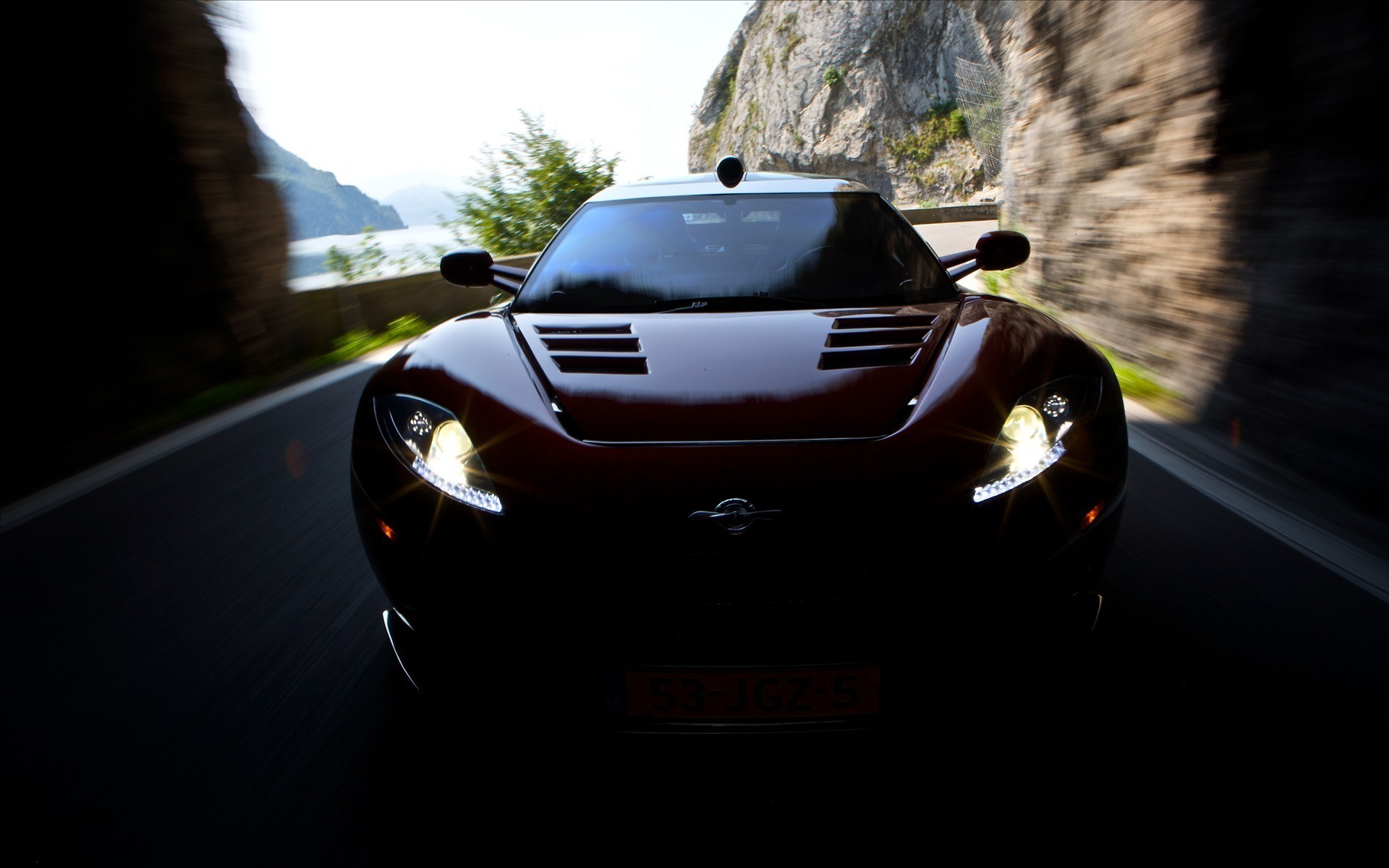 1920x1200, 237 Kb / авто, spyker, дорога, тоннель, горы