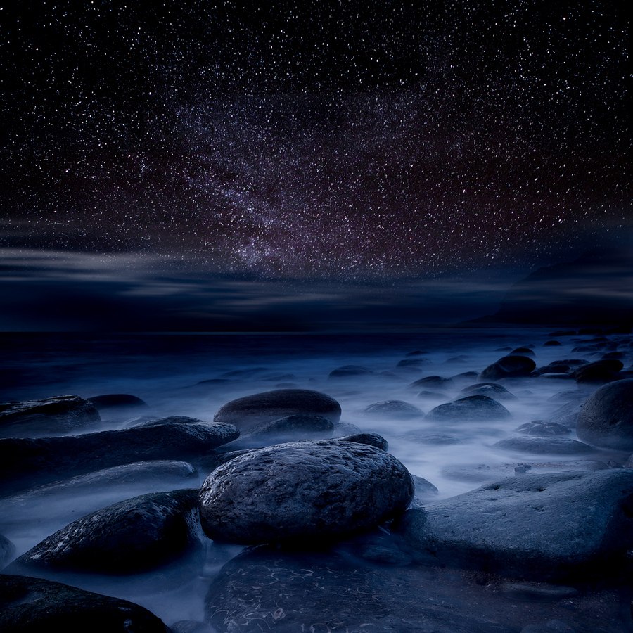 900x900, 193 Kb / камень, туман, звезды, небо