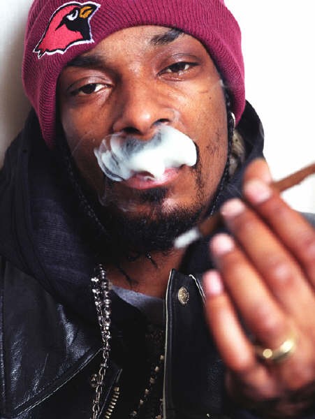 451x600, 53 Kb / snoop dogg, smoking, шапка