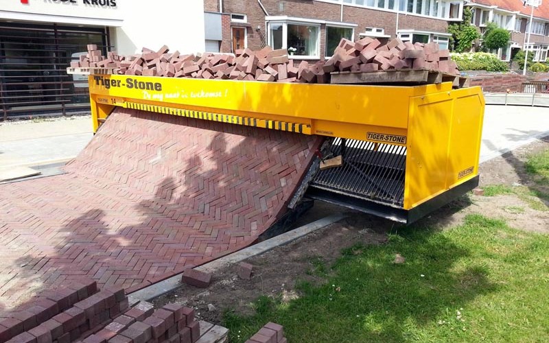 800x500, 141 Kb / плитка, плиткоукладчик