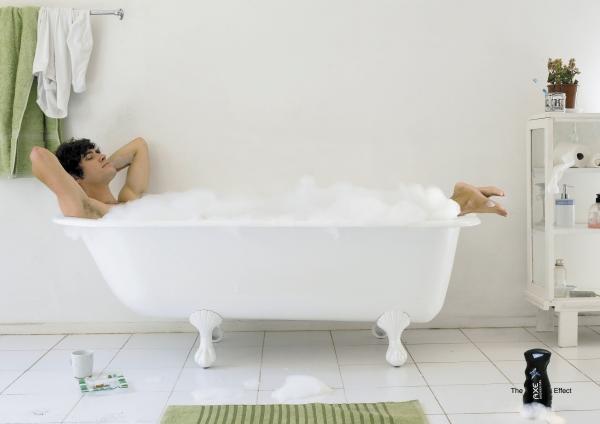 600x424, 19 Kb / Axe Shower Gel, ванна, ноги, пена