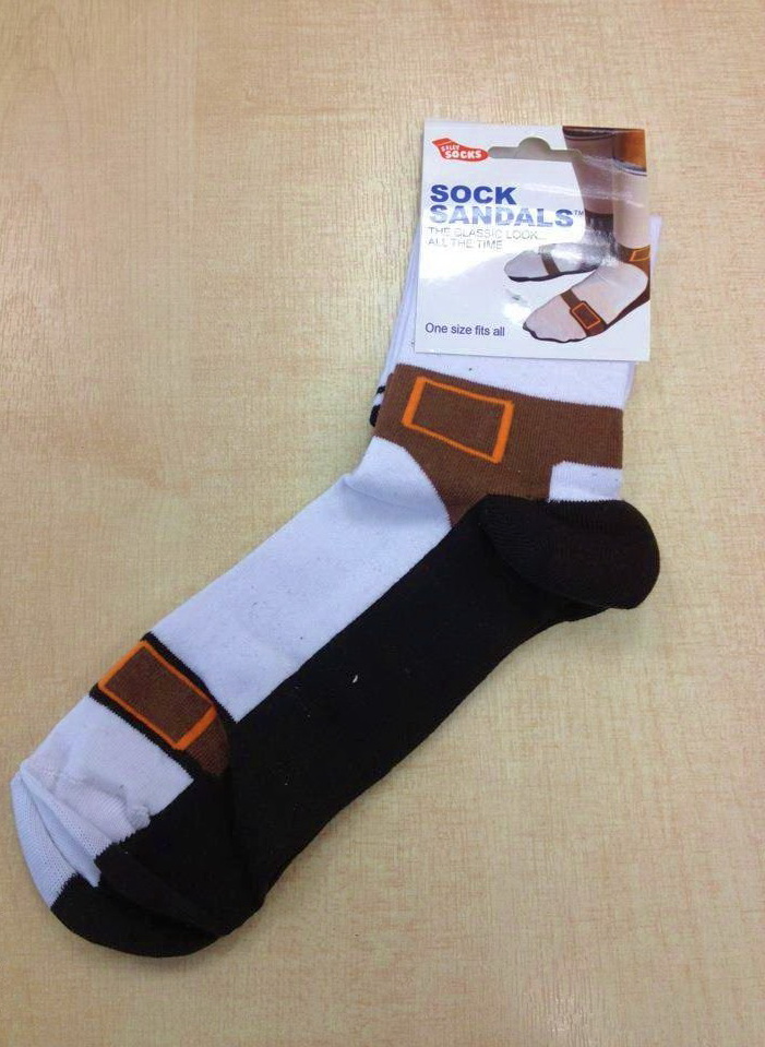 701x959, 204 Kb / носки, сандали