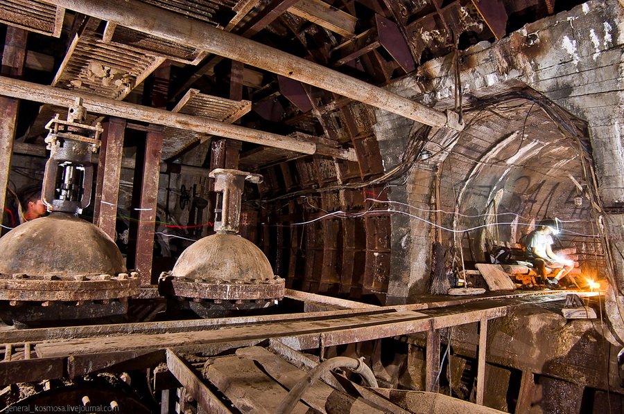 900x598, 201 Kb / киев, водохранилище, подземный