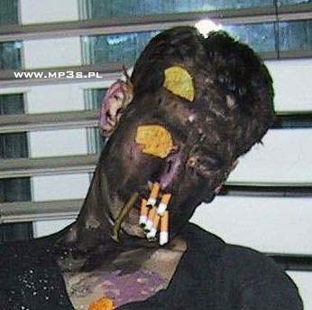 346x343, 37 Kb / пьяный, бычки, краска, издевательство