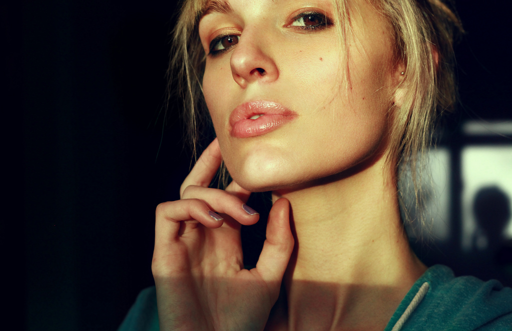 1024x663, 247 Kb / Портрет, девушка, wallpaper, обои