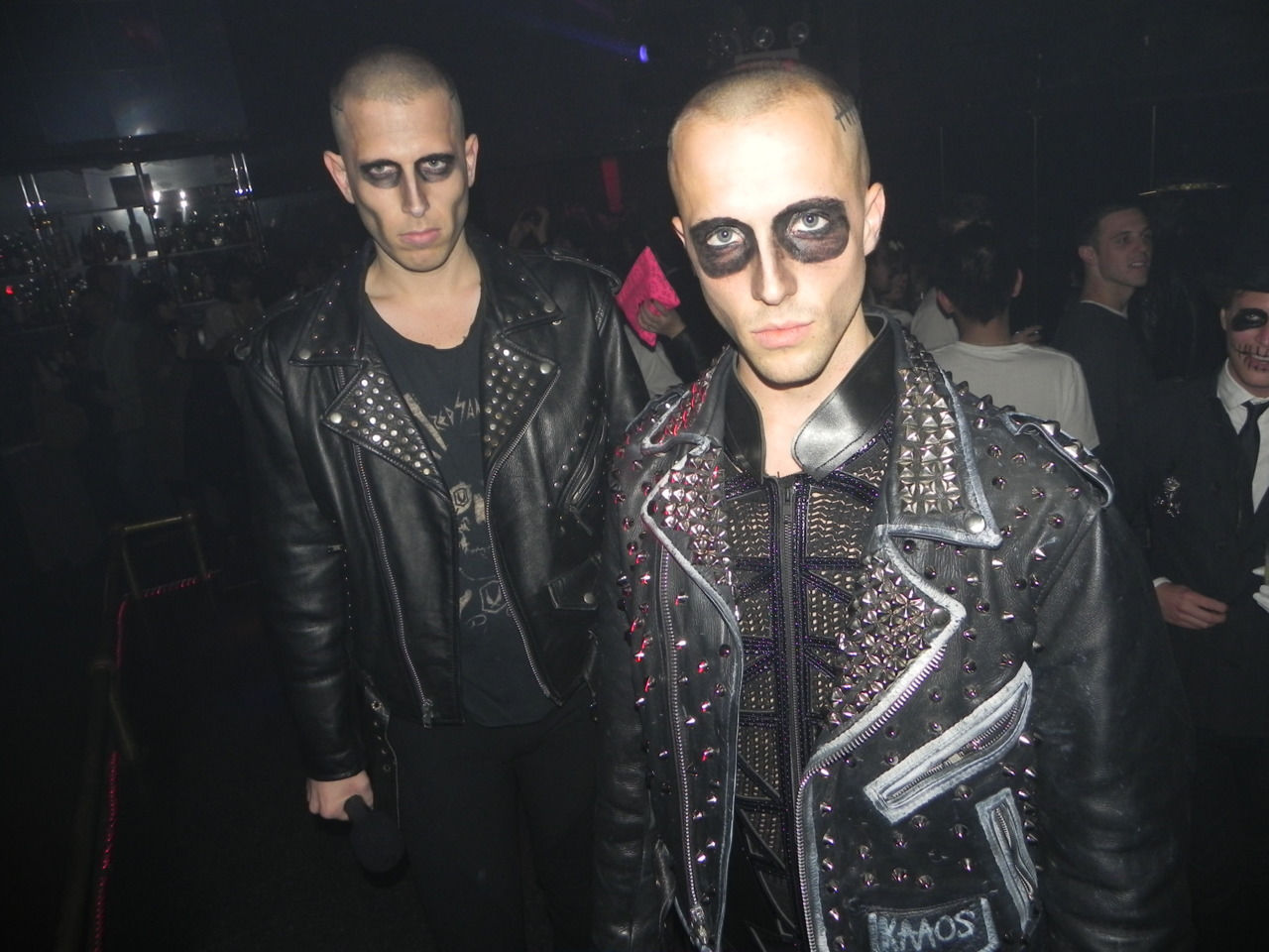 1280x960, 156 Kb / косуха, клепки, макияж, металлисты, хэллоуин