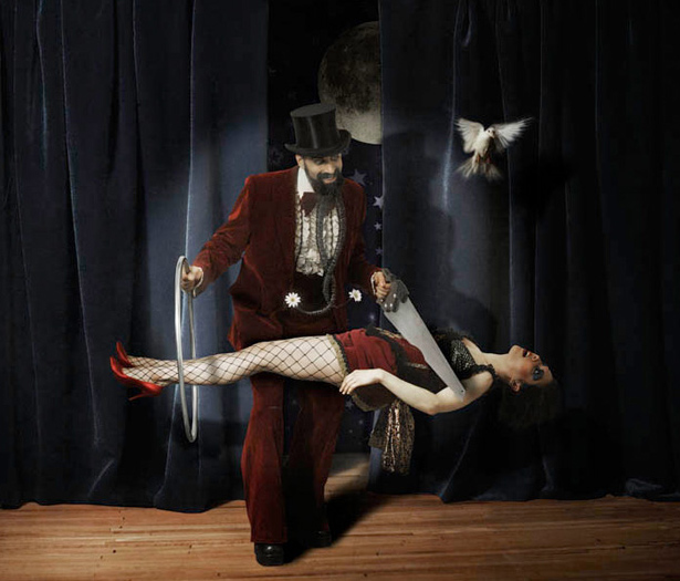 615x525, 118 Kb / фокусник