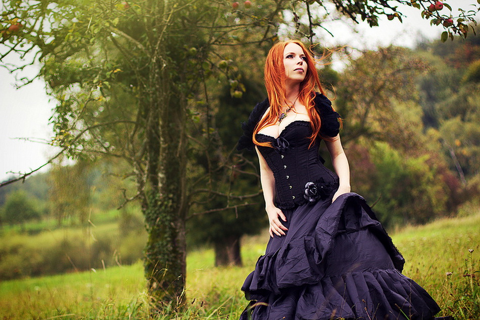 950x633, 285 Kb / рыжая, зелень, природа, платье