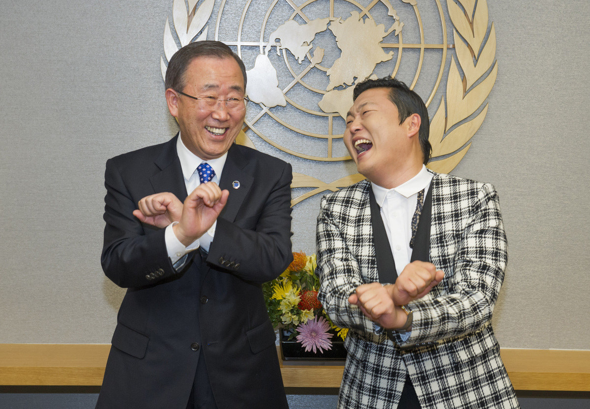 1200x833, 298 Kb / оон, корейцы, танец, пан ги мун, герб, гангам стайл