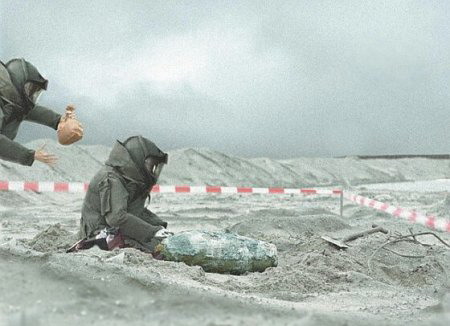 450x326, 38 Kb / сапер, мина