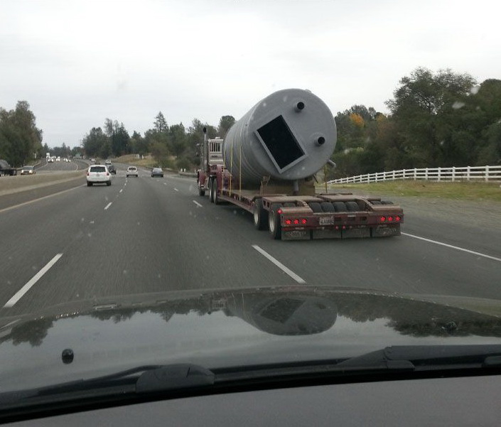 705x601, 101 Kb / бак, грузовик, рожа