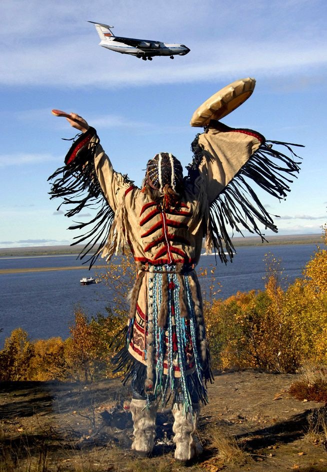 654x945, 189 Kb / Самолет, шаман, небо