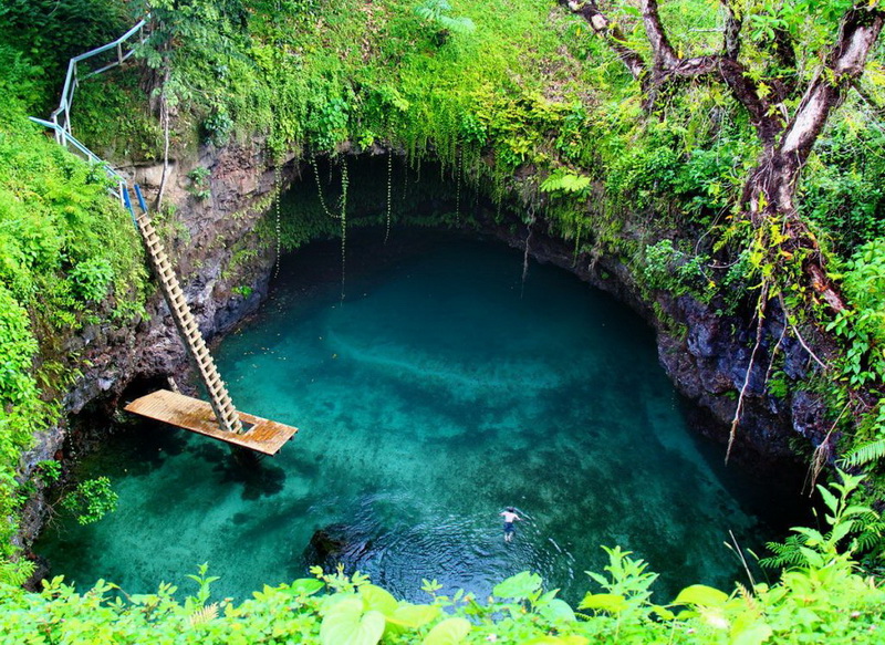 800x583, 292 Kb / самоа, лестница, бассейн, скала