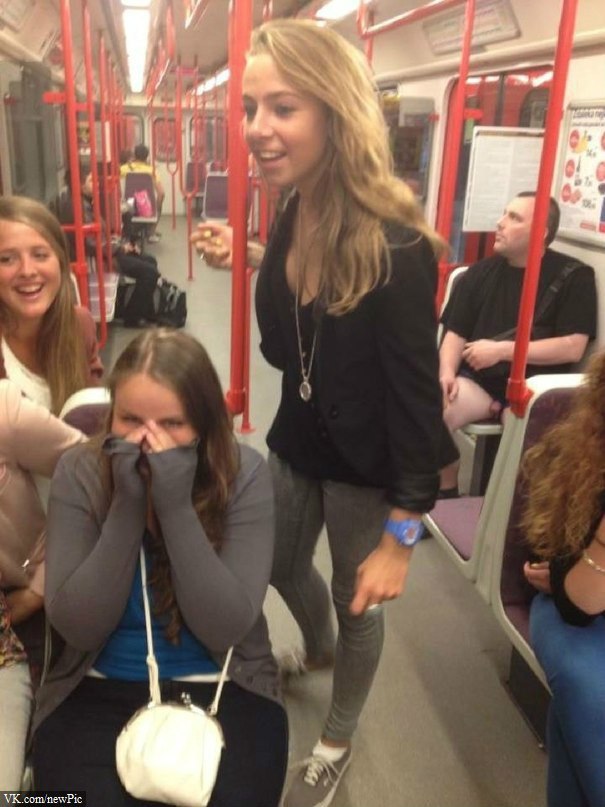 605x807, 82 Kb / не сразу, трамвай, яйцо