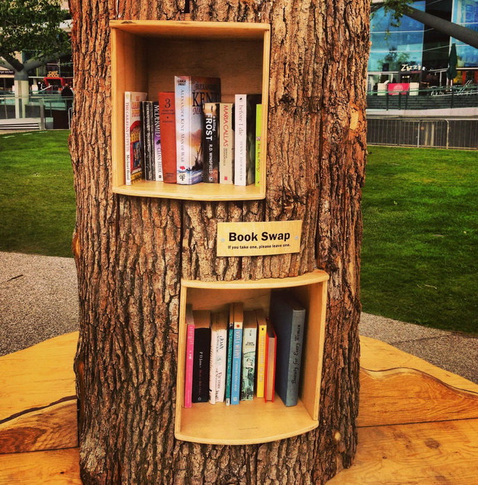 689x700, 287 Kb / дерево, книги, полка