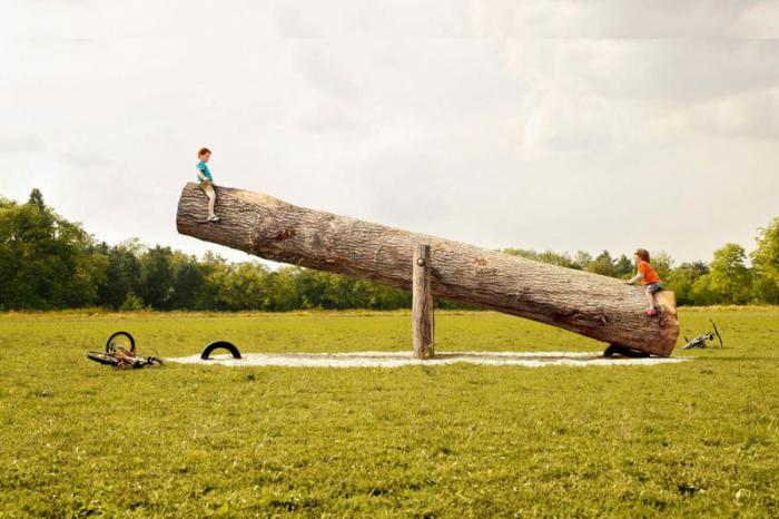 700x466, 50 Kb / качели, дети, бревно