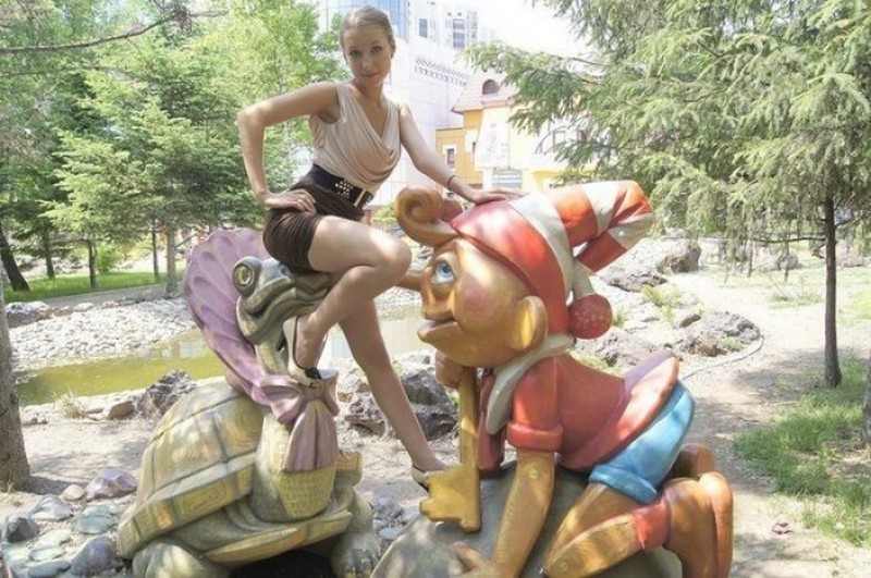 800x531, 140 Kb / буратино, девушка, интим