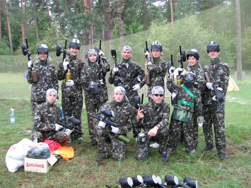 800x600, 215 Kb / пейнтбол