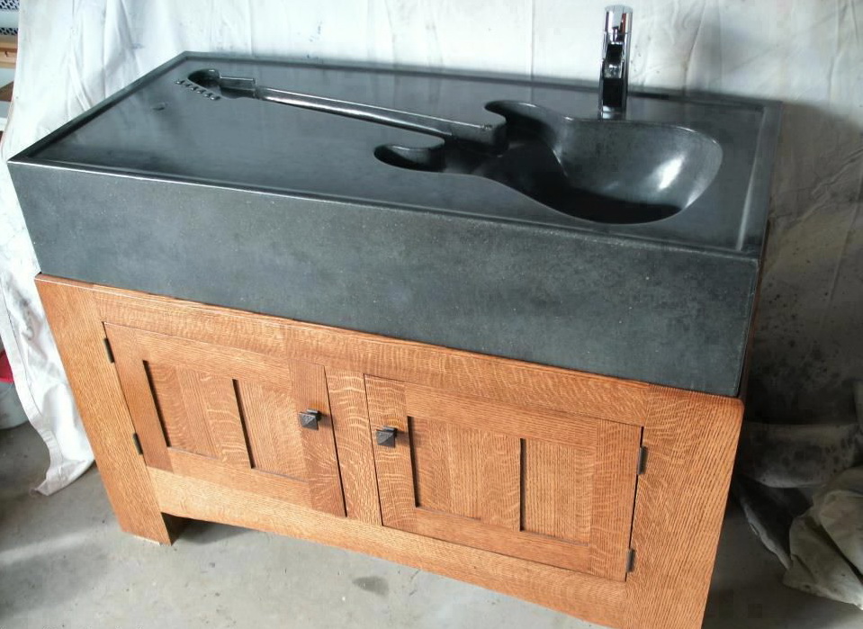 959x699, 197 Kb / раковина, гитара