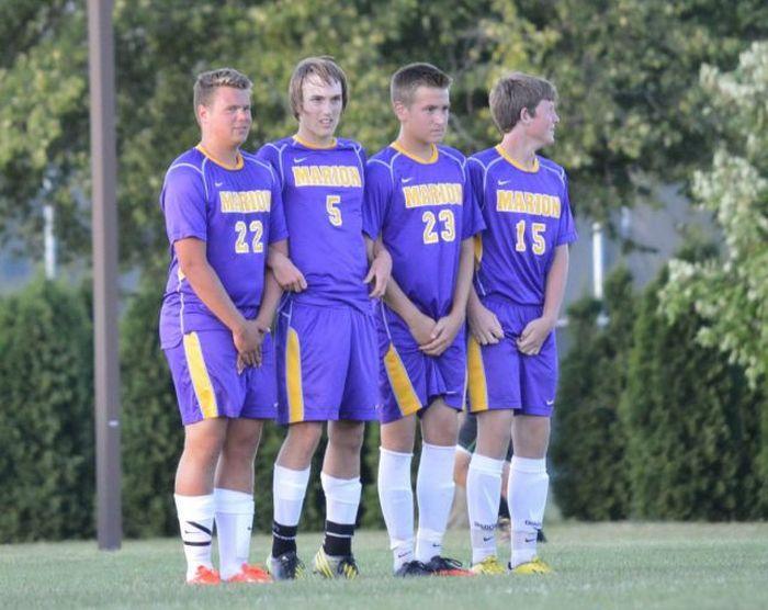 700x556, 63 Kb / стенка, футбол