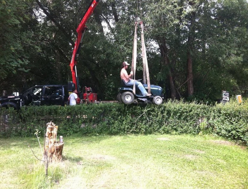 850x647, 274 Kb / кран, стрижка, кусты