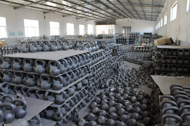 640x426, 103 Kb / гири, склад