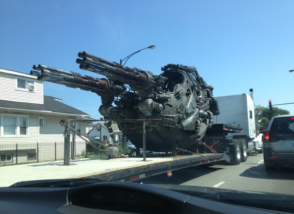 1023x745, 210 Kb / пулемет, грузовик