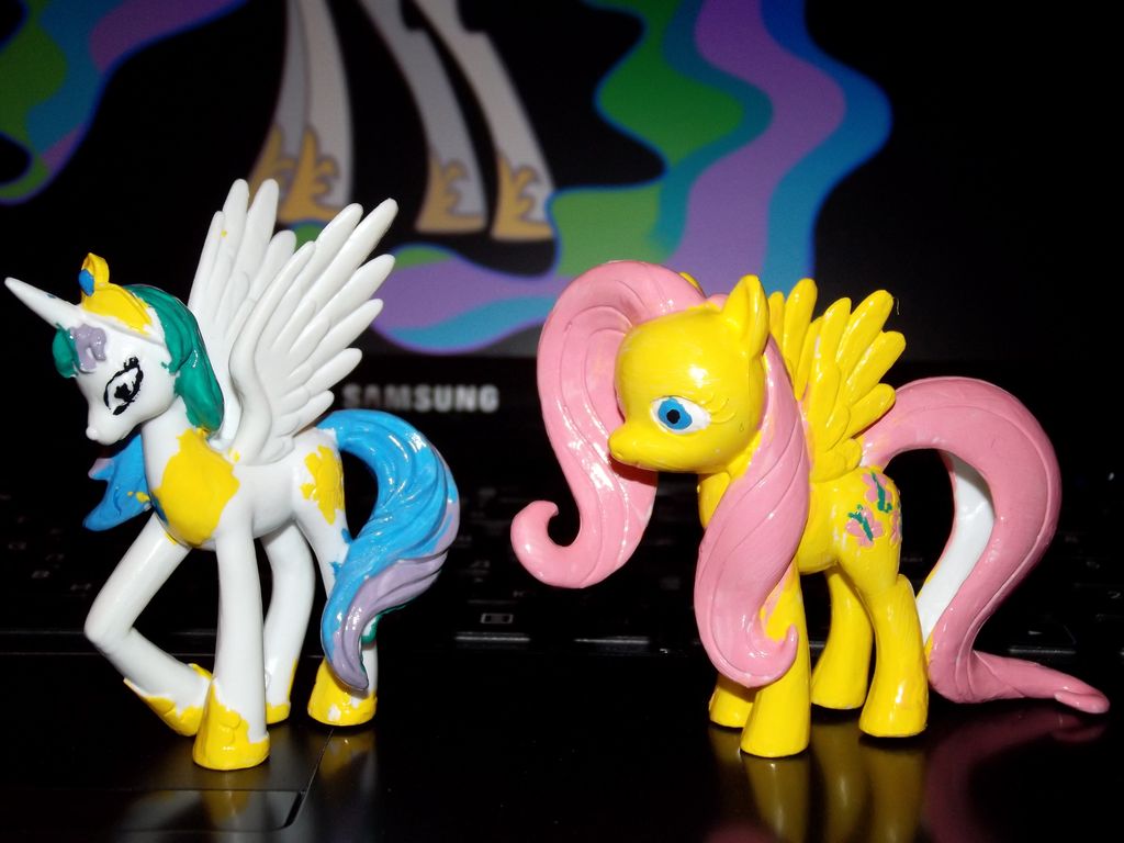 1024x768, 113 Kb / пони, краска