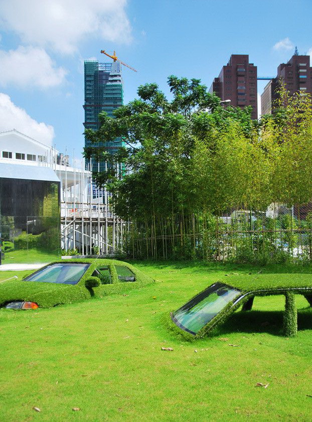 622x842, 270 Kb / авто, газон, трава