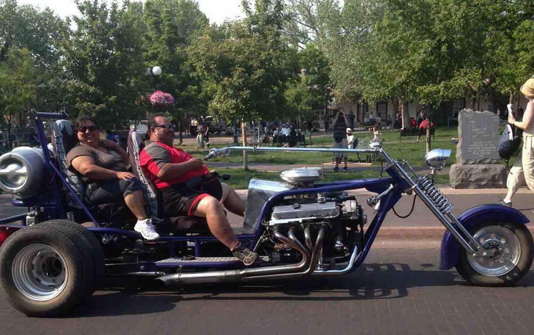 1081x679, 289 Kb / трицикл, толстяки, руль