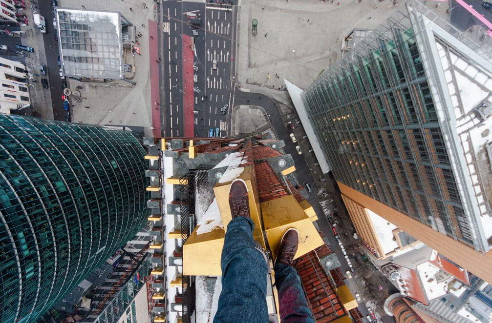 1007x662, 165 Kb / высота, страх, небоскреб