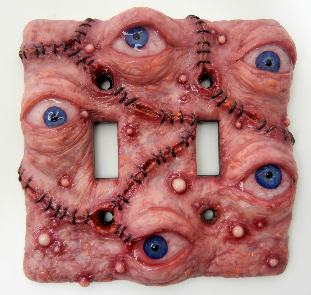 1024x972, 233 Kb / накладка, розетка, глаза, кожа, швы