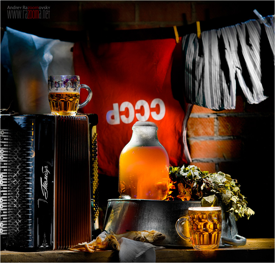 902x862, 297 Kb / СССР, баян, аккордеон, пиво, бокал, банка, вобла, веник, баня, разумовский