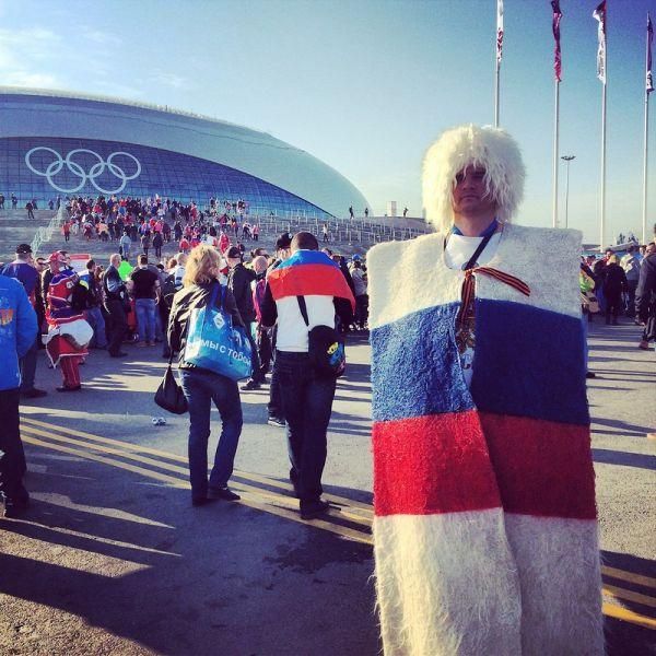 600x600, 76 Kb / олимпиада, папаха, ленточка, шкура, мешок