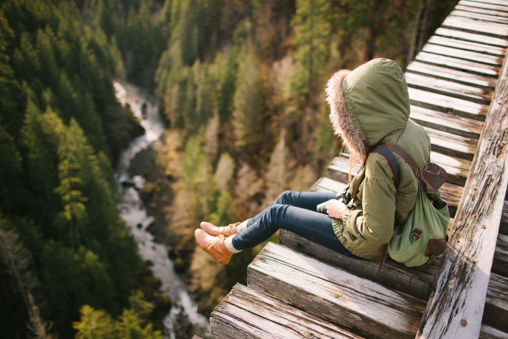 1012x675, 131 Kb / мост, девушка, высота