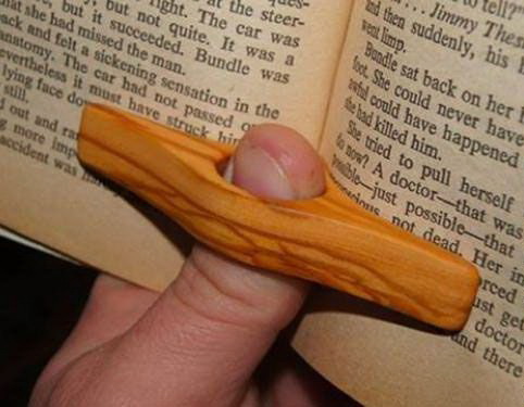 482x375, 48 Kb / книга, палец, держалка