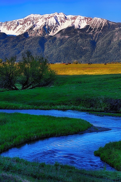 500x750, 226 Kb / горы, река, радуга