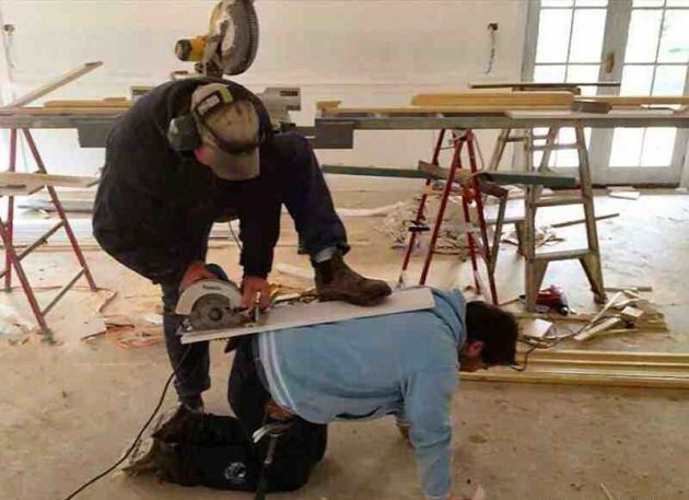 630x457, 75 Kb / пила, подставка, балбесы