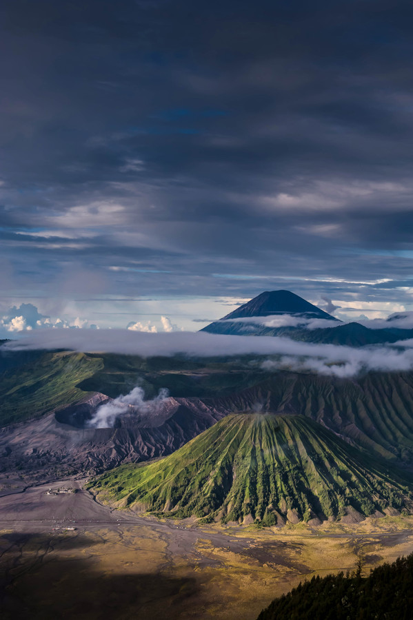 599x900, 155 Kb / гора, облака