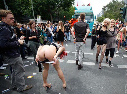 500x370, 55 Kb / жопа, политота