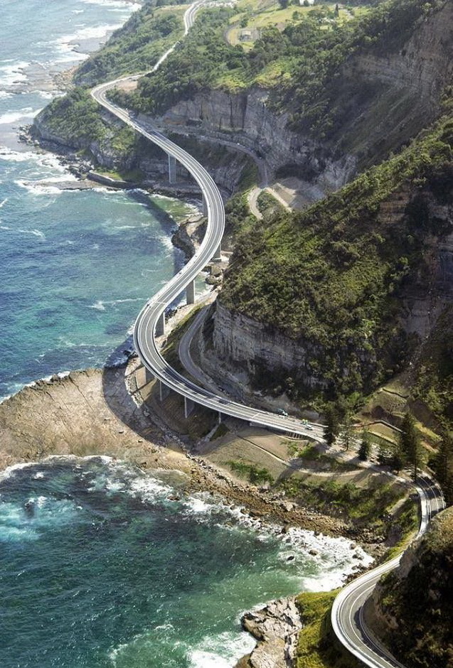 637x940, 299 Kb / австралия, дорога, скала, море