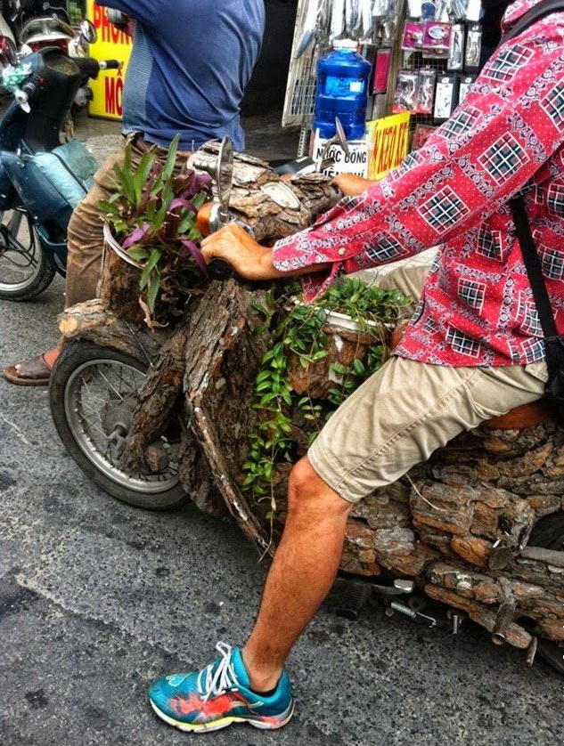 633x838, 288 Kb / мотоцикл, газон