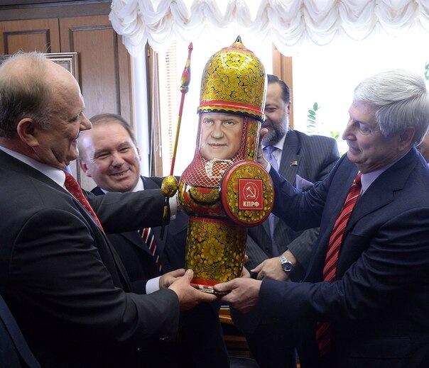 604x519, 53 Kb / кпрф, матрон, сюр, дерево, психические