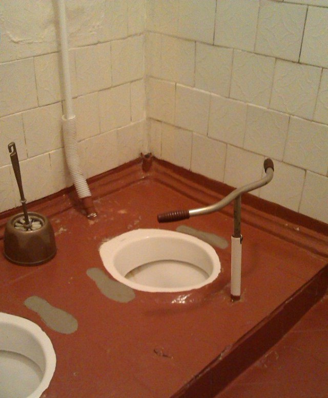 640x775, 92 Kb / туалет, руль, очко