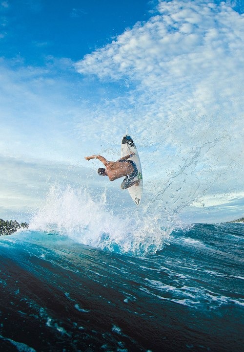 500x720, 108 Kb / брызги, серфер, доска