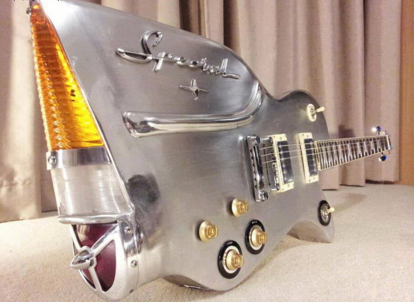 849x620, 157 Kb / гитара, крыло, струна