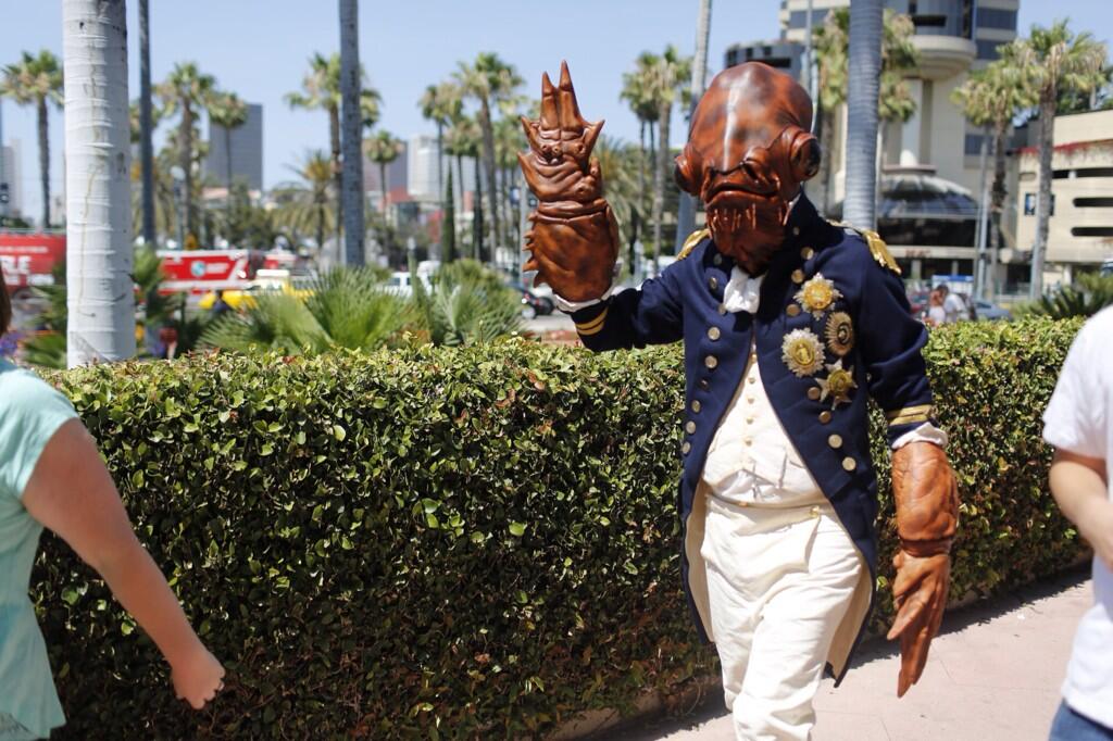 1024x682, 132 Kb / косплей, фестиваль, адмирал акбар, разрушители легенд, клешня