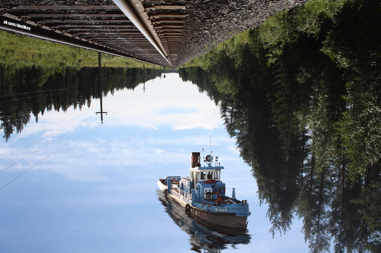 1300x865, 241 Kb / корабль, отражение, рельсы, фотошоп